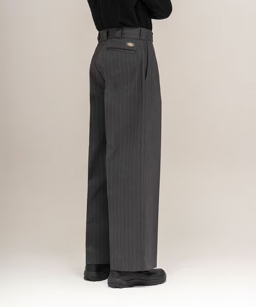 fullress's tweet photo. Dickies × monkey time 2026 FW “ストライプ バギー パンツ” (ディッキーズ モンキータイム)

・9月上旬 発売 - 先行予約

https://t.co/tWWWXjMOYy https://t.co/bemBvcl7gL
