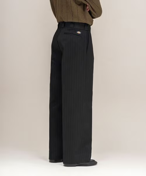fullress's tweet photo. Dickies × monkey time 2026 FW “ストライプ バギー パンツ” (ディッキーズ モンキータイム)

・9月上旬 発売 - 先行予約

https://t.co/tWWWXjMOYy https://t.co/bemBvcl7gL