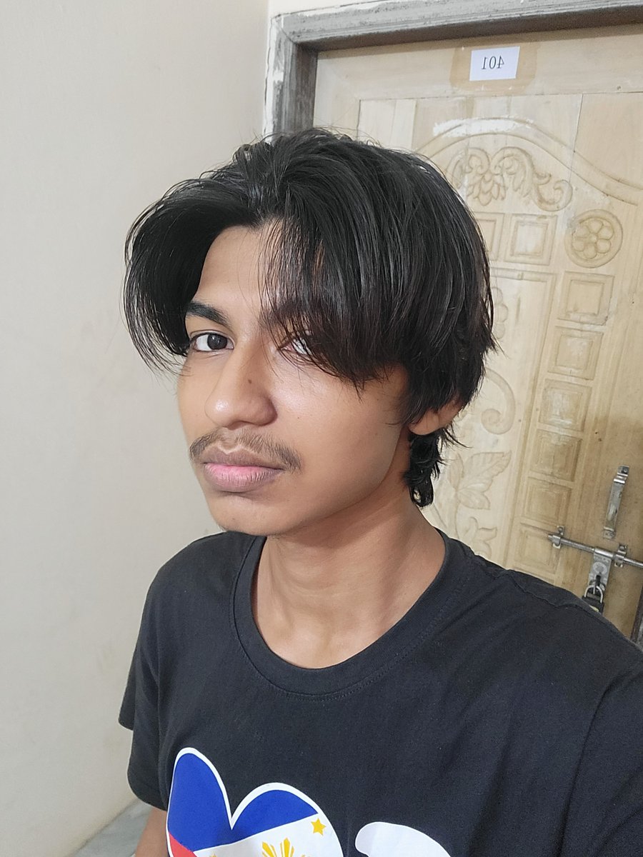 imeshkat400's tweet photo. HEYAA!!, I’m Mishkat—CS student from BD with a goal to contribute to humanity through tech.

A lot of exploration and grind, trying not to destroy my lower back. Documenting the whole raw journey right here.

let's goo—let’s level up together! 🚀 (100% human writing btw) https://t.co/KyaNiRVLD9