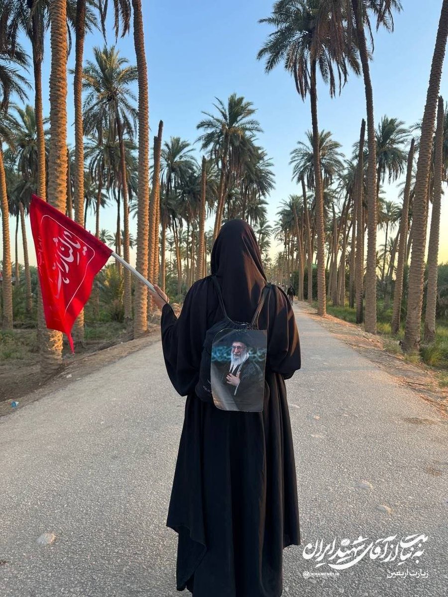 Rendan97's tweet photo. اربعین امسال به نیابت از رهبر شهید انقلاب،
عزم حرم حضرت ارباب بی‌کفن کردیم.
#یالثارات_الحسین
#ملت_حسینی https://t.co/BswDDJo11c