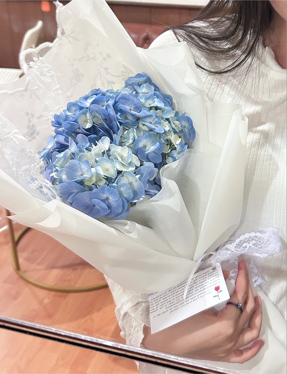byunwen's tweet photo. Oh to be loved 💙 https://t.co/Uxaz84DE2u