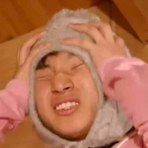 lenybx's tweet photo. im omw to burn fucking YG Entertainment down. who joins me? https://t.co/0PH68jS9pC