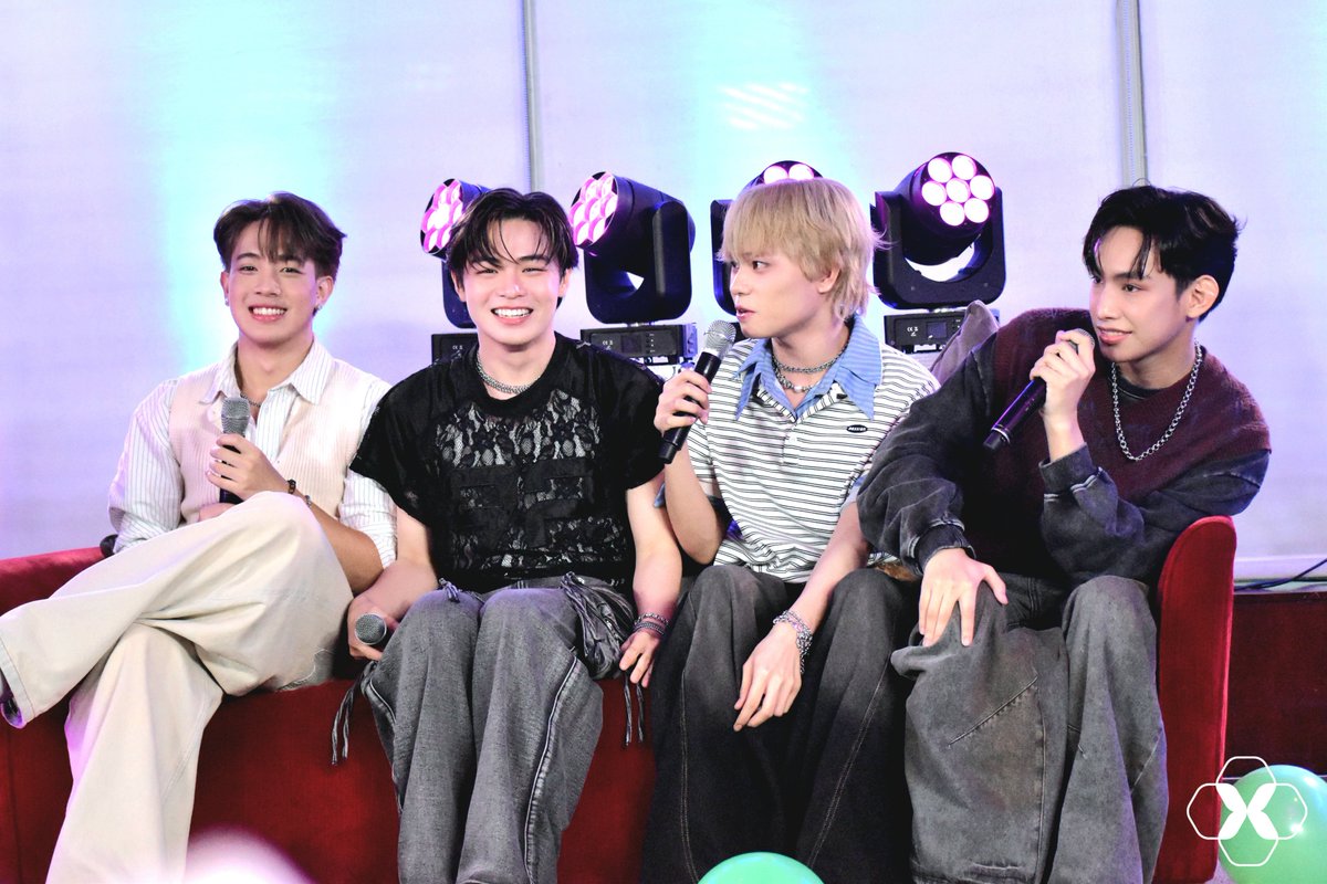 haniesofc's tweet photo. [📸] 4:ÜS LISTENING PARTY

As the day comes to a close, we want to celebrate the milestones reached so far—from all tracks charting to last night's #5 trending⭐️

Congrats, AJAA and Hanies! Here's to more memories with 4:ÜS✨️

AJAA 4ÜS OUT NOW
#4ÜS #AJAA_COMEBACK
#AJAA @AJAAofc https://t.co/BxM0AkUUTd