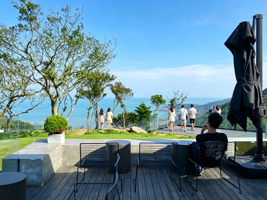 shui_han_'s tweet photo. Head to the coastal secret land of Daqing Mountain, chase waves and wind, and embrace the unique summer romance of the East China Sea.
#WeLoveZhejiang #CoastalEscape https://t.co/WwYHVaDotK