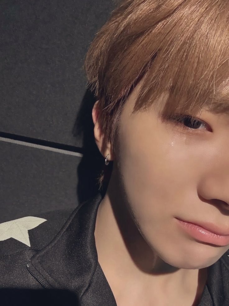 starieonedoor's tweet photo. jana 🤝 woonhak: certified crybabies ˙◠˙

#ODSD #OnedoorSelcaDay #WOONHAK #운학 #BOYNEXTDOOR https://t.co/lYmGFfkMpO