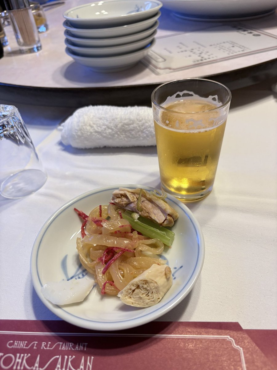 hissyosaka's tweet photo. 今日の一杯

プレモル瓶
明るいうちから中華をいただきながら
日本でいちばん古いエレベーターはいつ乗っても少し怖いな😱 https://t.co/LWGhuqjlPD
