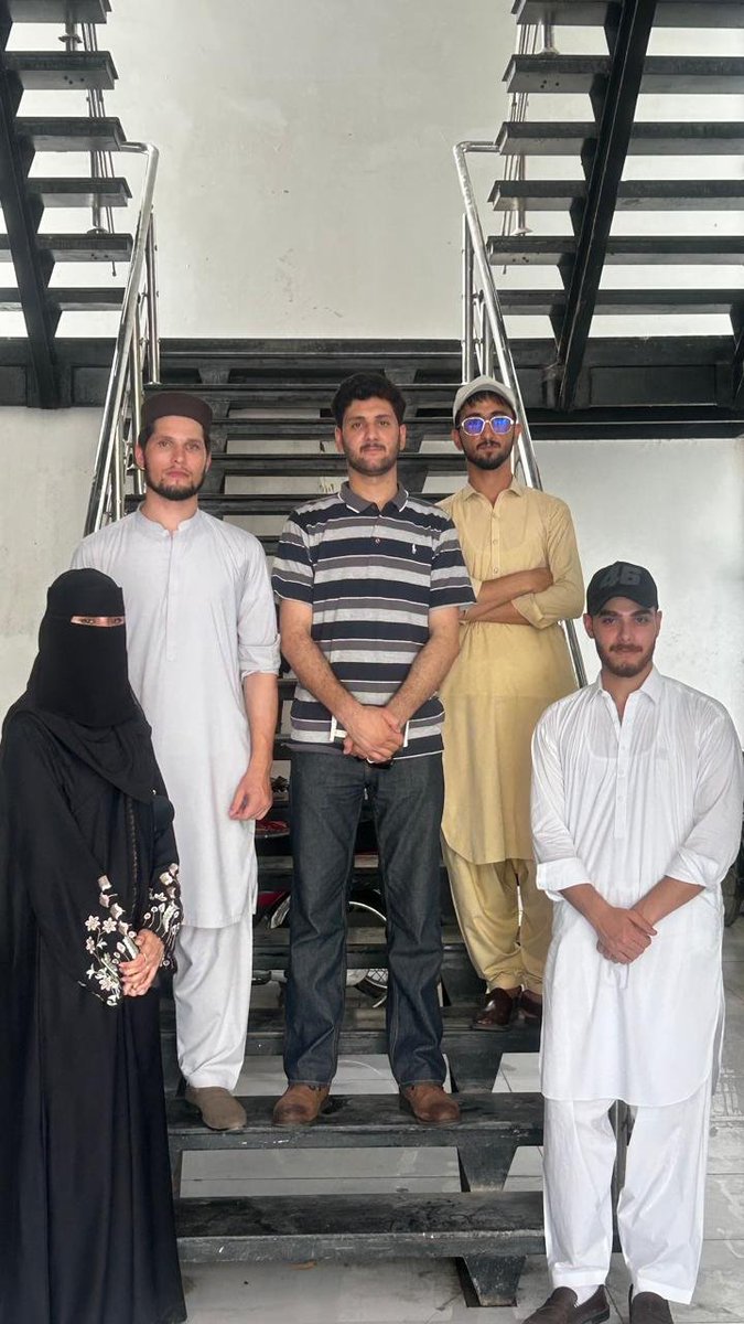Seeorganization's tweet photo. Empowering Women, Strengthening Leadership

A productive meeting of the Women Empowerment Wing was held with the Central Cabinet and the President of the Khyber Pakhtunkhwa (KP) Chapter of SEE Organization Pakistan, under the supervision of our Founder, Mr. Shahid Khan. https://t.co/sxSEZ5Q9MA