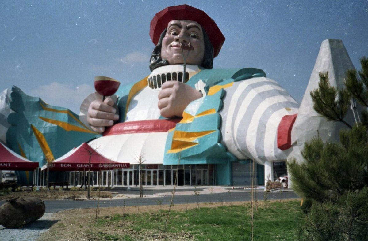 leparisien_95's tweet photo. Remplacer Mirapolis par un parc Dragon Ball, le projet fou porté par l’Arabie saoudite dans le Val-d’Oise
➡️ https://t.co/X4NsKdKwnm https://t.co/flmTj2eL2t