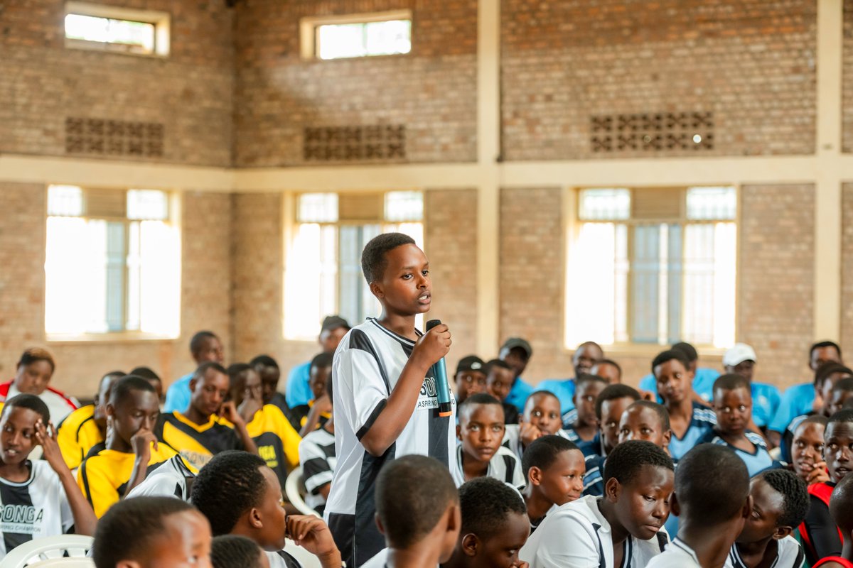 Rwanda_Sports's tweet photo. Uyu munsi, Umunyamabanga wa leta @NgarambeRwego  yaganirije urubyiruko rwitabiriye umwiherero wa 'Sports Talent Development Camp 2026' mu ishuri rya GS St Aloys-Rwamagana. Ikiganiro cyibanze ku ndangagaciro ziranga umu athlete mukubaka u Rwanda twifuza binyuze muri Siporo. 

#RwandaSports #STDC2026