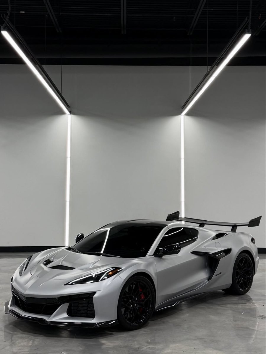 mascdaily's tweet photo. Chevrolet Corvette C8 🏎️💨 https://t.co/vLRfdRsEAc