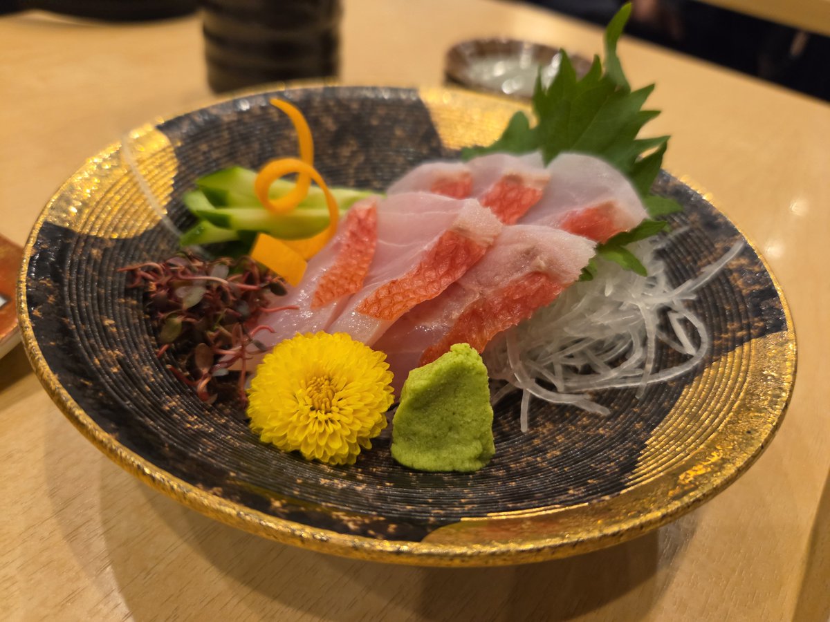 MrCastle22's tweet photo. 翌日の朝活ができないレベルで遅い時間に帰宅してますが、美味しかった＆面白い話聞けすぎたので後悔はありません。笑
#錦糸町 #蕎麦 #鴨 #金目鯛 #お刺身 #華金 
#奮発した華金 https://t.co/R12ejkZHiV
