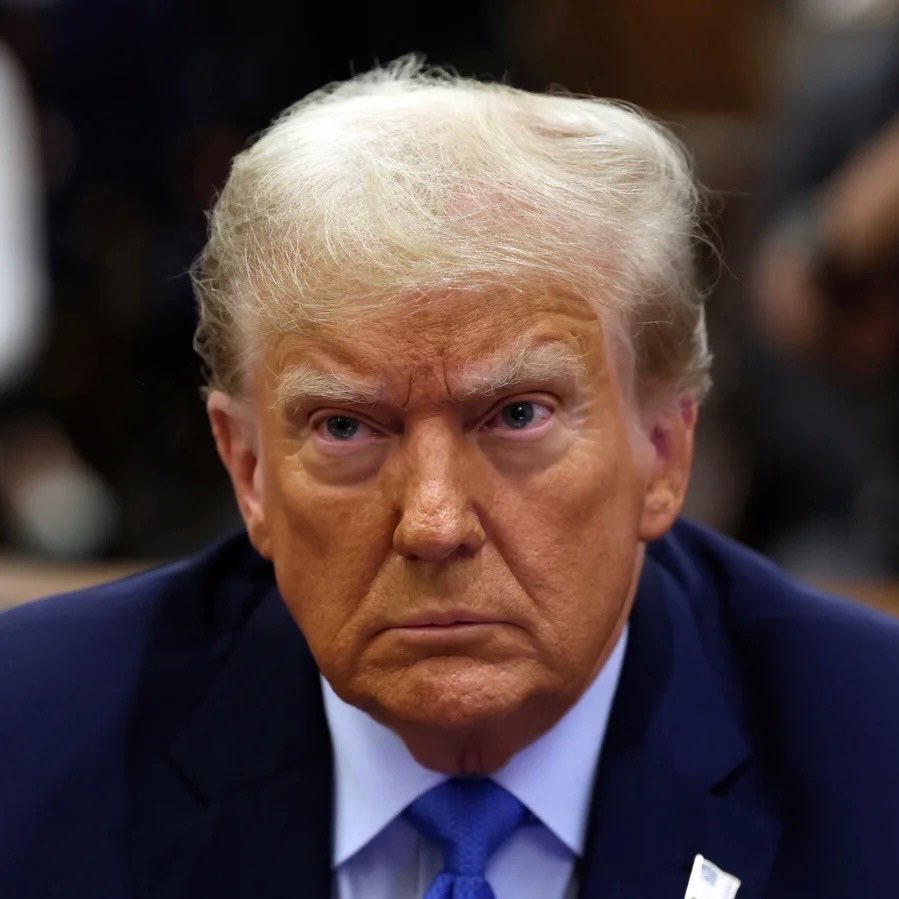 remarks's tweet photo. JUST IN: 🇺🇸 President Trump's approval rating falls to its lowest level of his second term. https://t.co/UtfooyuM1Y