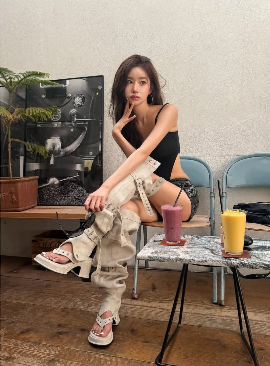 _young_60s's tweet photo. 올 여름 부츠. https://t.co/N7sBp0Qk9d