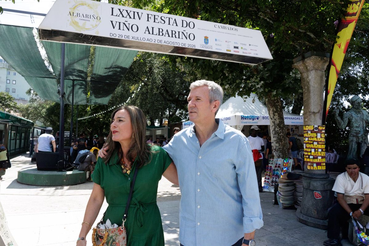 AlfonsoRuedaGal's tweet photo. Bo ambiente, bo viño e moita xente desfrutando dunha das grandes festas do verán. Un orgullo ver como o Albariño segue levando o nome de Galicia por todo o mundo

 #GaliciaCalidade https://t.co/8Xs0uEIEWy