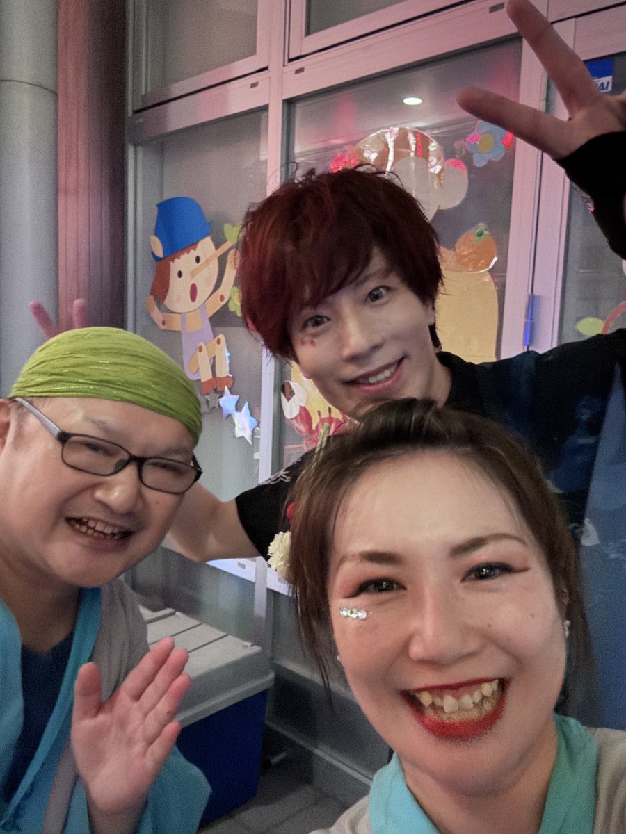 akitamarumaru's tweet photo. #神崎りく　様

旗を振ってくださった、
コータ様！
くま様！

遊びに来てくださった、
うさ様！
ABEちゃんねる様！

ありがとうございましたぁぁぁ😭✨✨ https://t.co/A0w80uMJKe