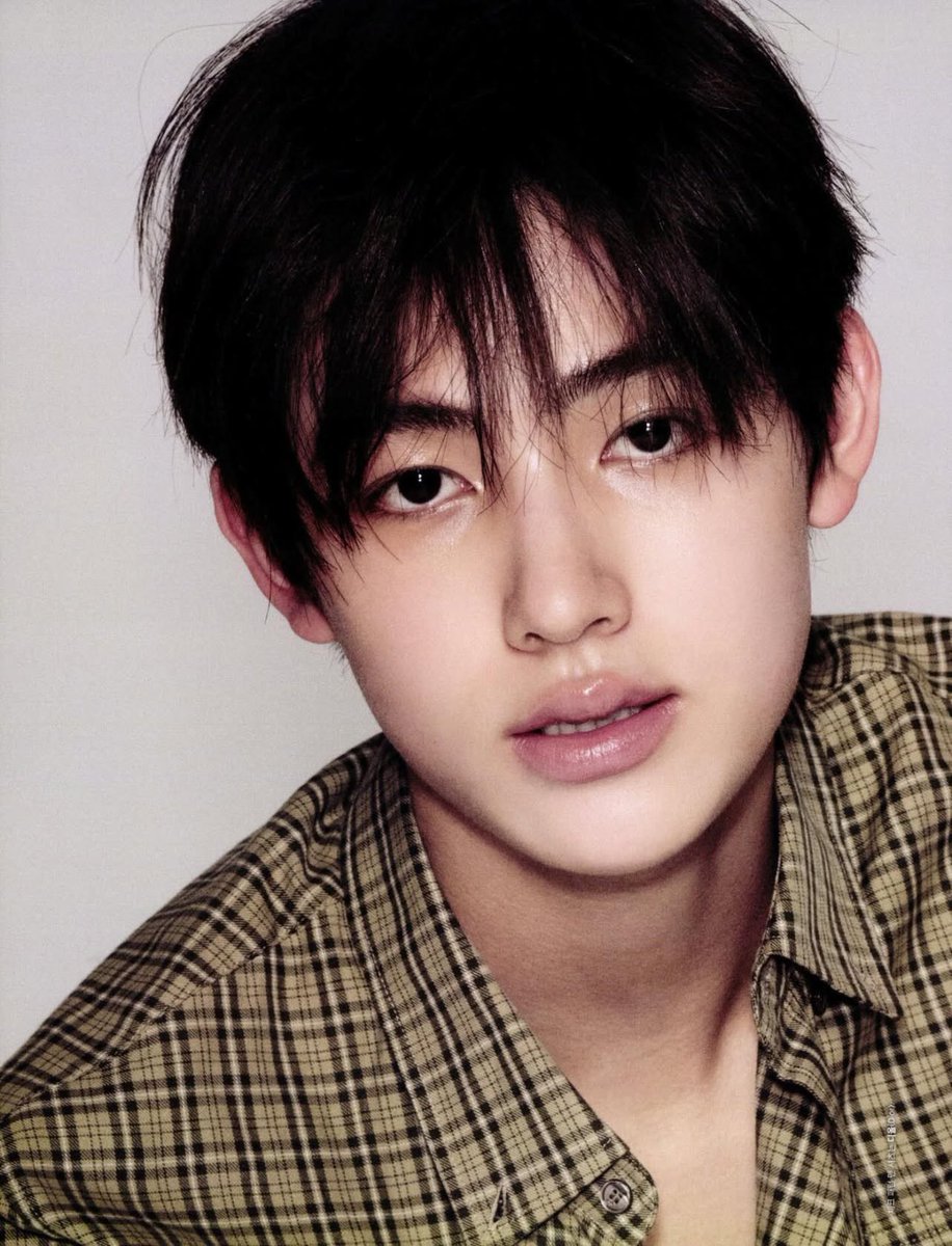 Chipxinhiune161's tweet photo. @eomlandvnfp Artistry transcends borders when EOM SEONGHYEON performs. To see SEONGHYEON SHINE with such GENIUS grace shows why ACEOMonTop inspires millions worldwide.

SEONGHYEON GRABS THE SPOTLIGHT

#SEONGHYEONatLolla
#CORTIS_Lollapalooza
#SEONGHYEON #성현 https://t.co/Xn5Mz3s46H