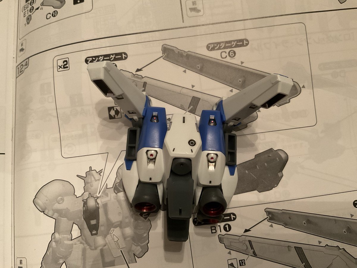 oborodukimoon's tweet photo. バックパック完成
プロペラントタンクと武器は明日
#ガンプラ https://t.co/ai6NFihQl2