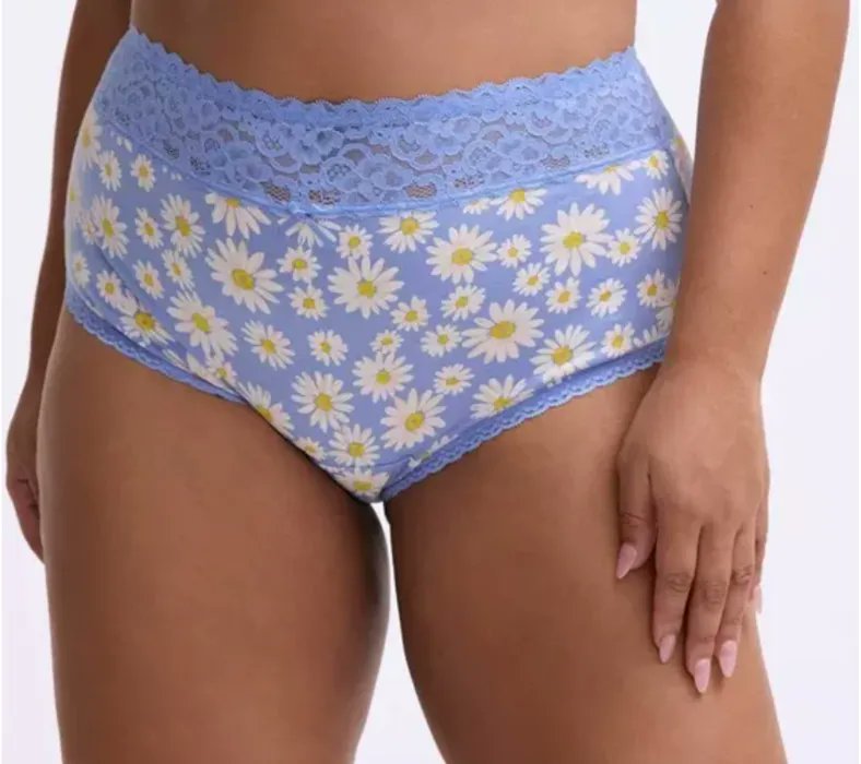 cinnaebunny's tweet photo. OHMIGOSH! I just received Torrid Blue Daisy Panties from artonyoursleeve via Throne. Thank you so much, Sunshine! 

https://t.co/bYIKhXDv0R https://t.co/Sq7GqKdPr9