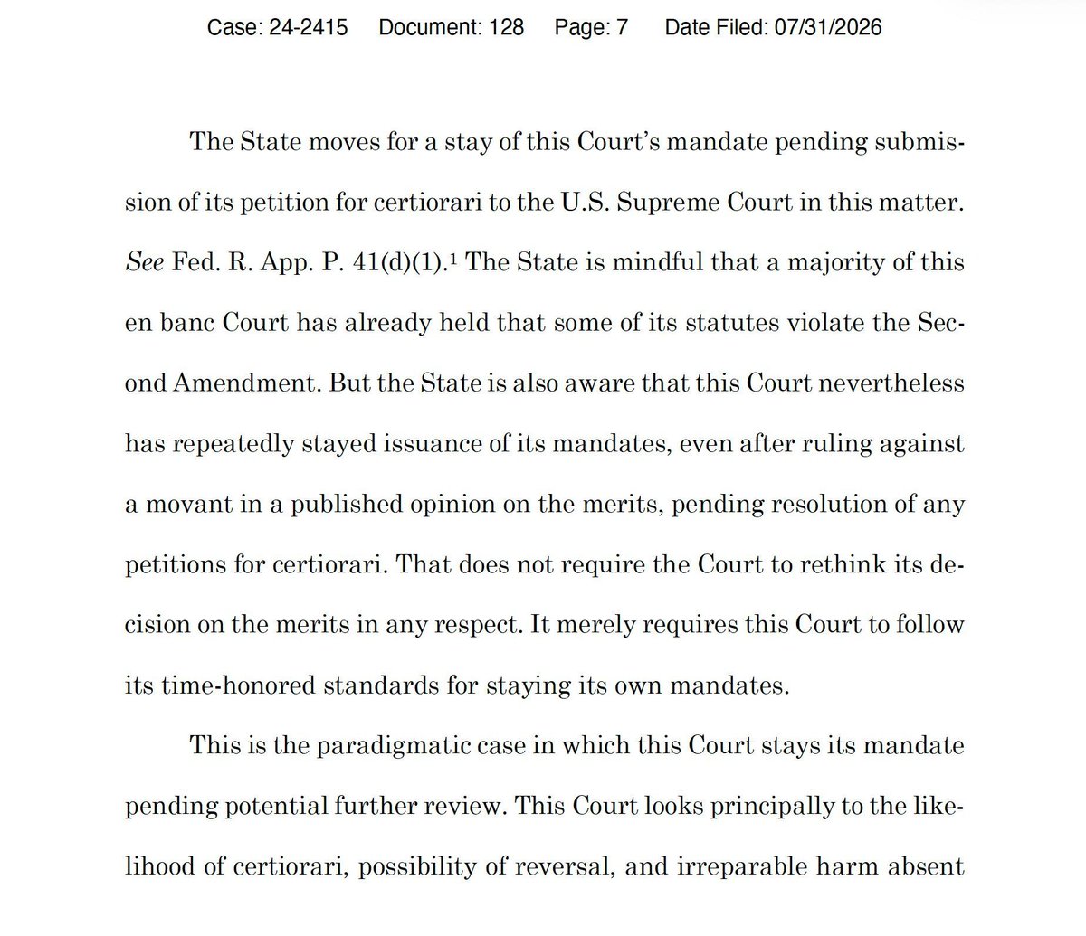 News2ATeam's tweet photo. 🚨BREAKING NEWS 🚨

The @newjerseyoag today filed a motion with the Third Circuit asking the court to stay its own 10-5 en banc ruling striking down which the state's ban on so-called "assault weapons".

The argument: "We know you've already ruled against us 10-5 on the merits and found our laws unconstitutional but you've stayed rulings before, so could you please do it again?"

More 👇 
@gunpolicy @NRA @NRAILA