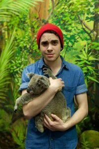 underap1nksky's tweet photo. HAPPY TAYLOR YORK FRIDAY TO ALL CITIZENS OF THE WORLD https://t.co/SEtwGhO3U6