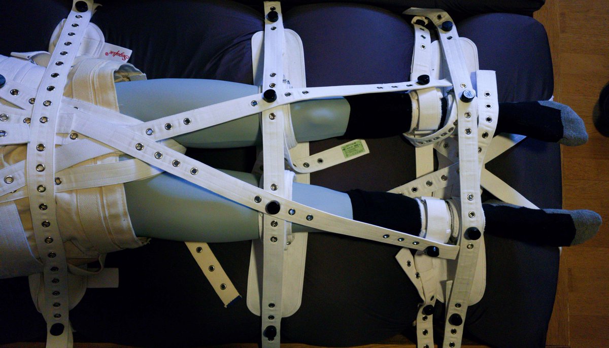 Straitmaxx's tweet photo. Since my friend here enjoys straps, especially around his manhood, I did everything in my power to use almost every Segufix strap that fit him, tightening him down as tight as possible. 😏

📆 - April 2025

😈 - @Straitmaxx

🔒 - Kevinator1999 (Fetlife) https://t.co/QxwR9Jo4WN