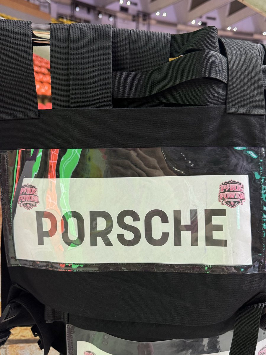 PorschePochi's tweet photo. พรุ่งนี้แล้วอ่ะทุกคน ขอกำลังใจให้ผู้บ่าวคนนี้หน่อยยย แต่ใครกดบัตรไม่ทัน มีบัตรในไลฟ์สตรีมด้วยนะครับบบ 😗😗😗

Live Streaming Ticket 
🎫 https://t.co/B7n237OV45

#กีฬาสีดูมันดิ2026
#DMDSportsDay26Merch https://t.co/Ub6pNmtKHC