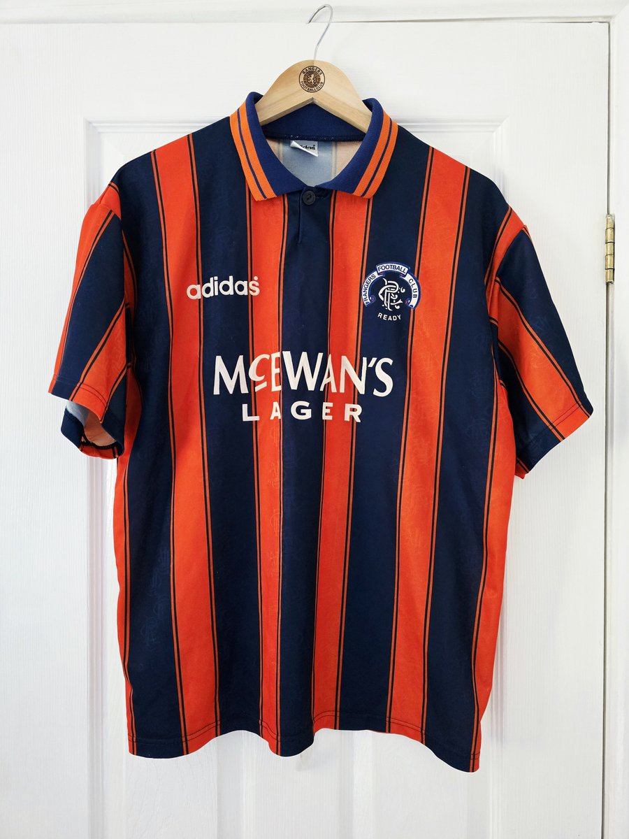 Morethanakit's tweet photo. 1993 🔴⚪🔵

1993/94 Orange Away - Large £130
1992/93 White Away - XL £110
1992/93 Leisure Tee - Small £85

Prices include postage ✉️ 
Shares appreciated 🤝 
#RangersFC https://t.co/3XFbBcE6J3