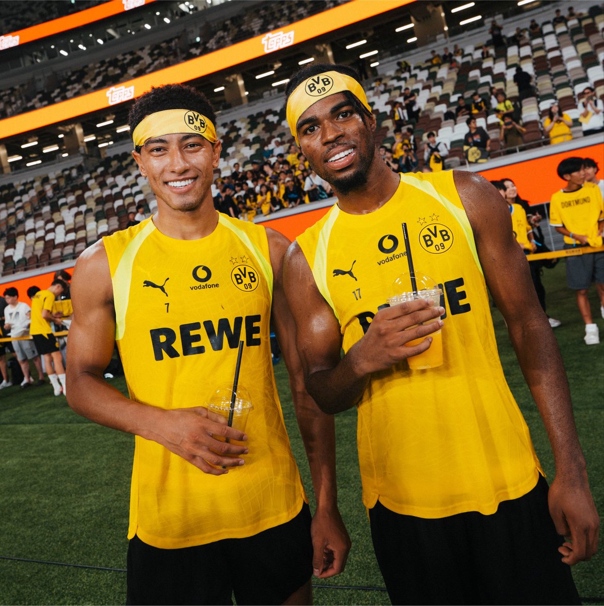 BlackYellow's tweet photo. New look. 😄🎌 https://t.co/pFPe9kH2dx