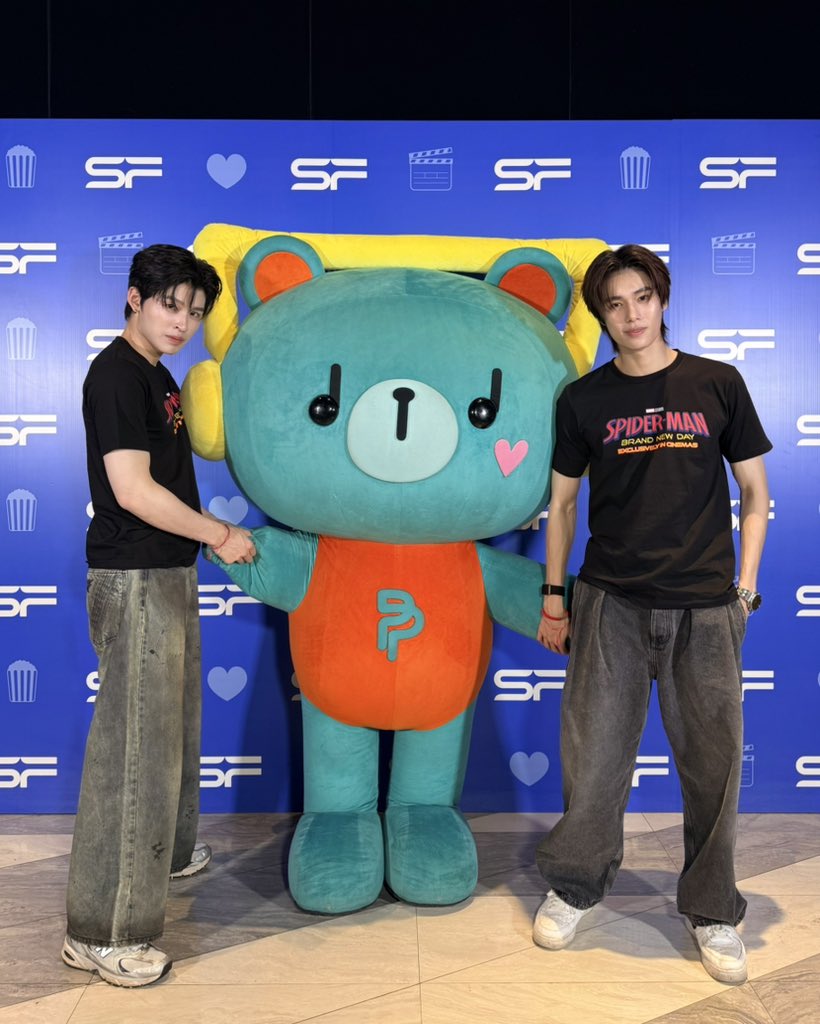 permpoon_GMMTV's tweet photo. ชักใย ปิ้วๆๆๆ🕸️🕷️
#SFxPondPhuwinPermpoon
#PERMPOON https://t.co/zHBHDg7LPz