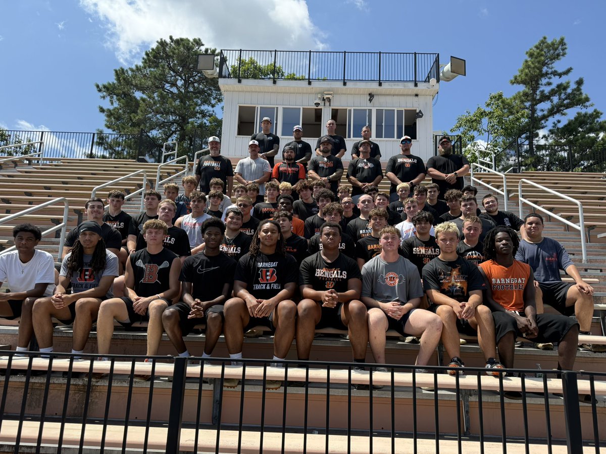 CoachCovine's tweet photo. 2026 Kick Off BBQ with BTPD was a success! Players competed and broke bread together one last time before the grind of the season begins next week. Thank you to BTPD for coming and supporting our program. 
#ALLIN 
@bengalpride67 @ROBMSFootball @JrBengalsYFC https://t.co/O2ONRisRsE