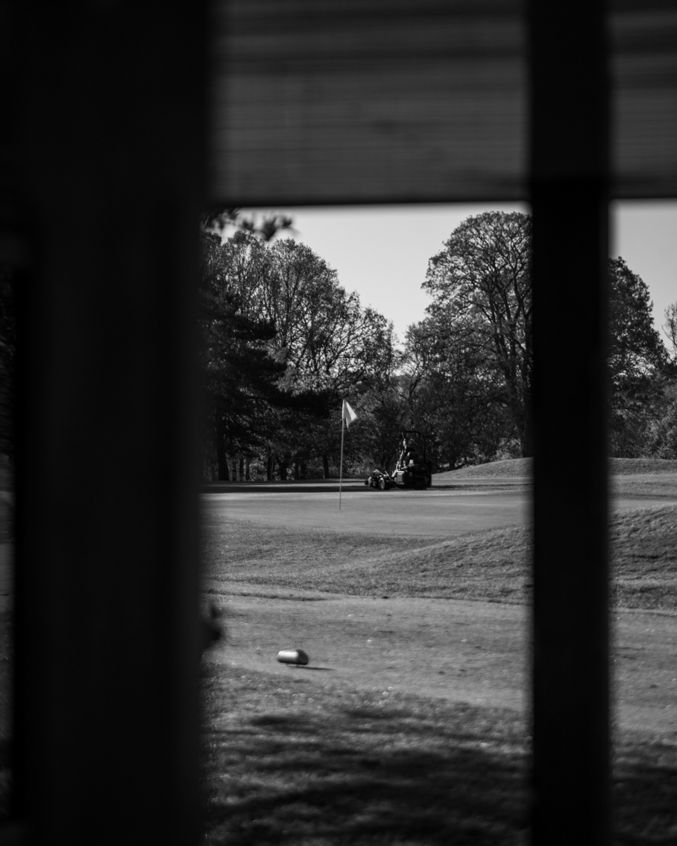 OltonGolfClub's tweet photo. Our course, stunning in its usual leafy green tones, is just as striking in black and white. https://t.co/G3lbtAiRJ2