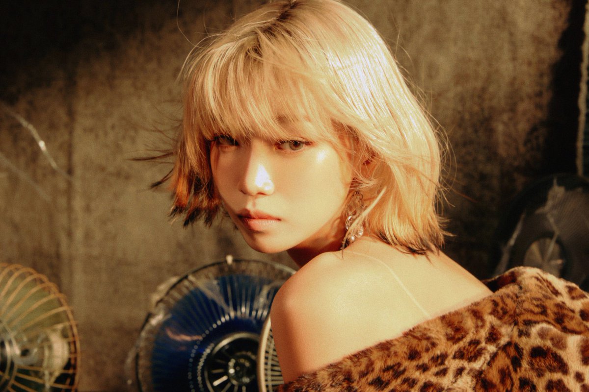 keitadj3's tweet photo. #ルセラフィム チェウォン、誕生日おめでとう🎉🎂🎊

2000年8月1日生まれ。中学校までは家で一人で歌って踊っていたが、高校でアイドルを夢見るようになった。複数のオーディションを受けウリムに合格、18年 #IZONE でデビュー。22年 #LE_SSERAFIM で再デビュー
#HappyChaewonDay https://t.co/AfcLKQVDJB