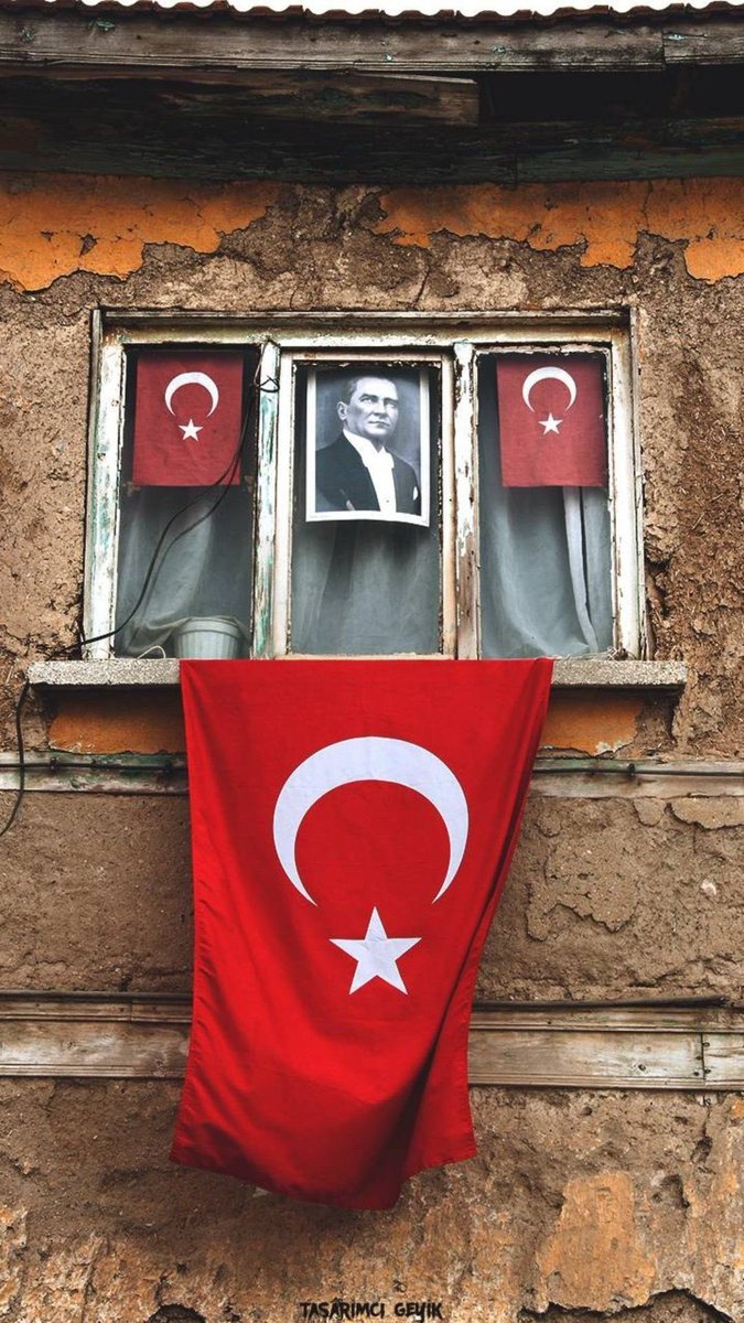 neseatas88's tweet photo. NE MUTLU TÜRK'ÜM DİYENE 🇹🇷 https://t.co/oqPL6LI8UF