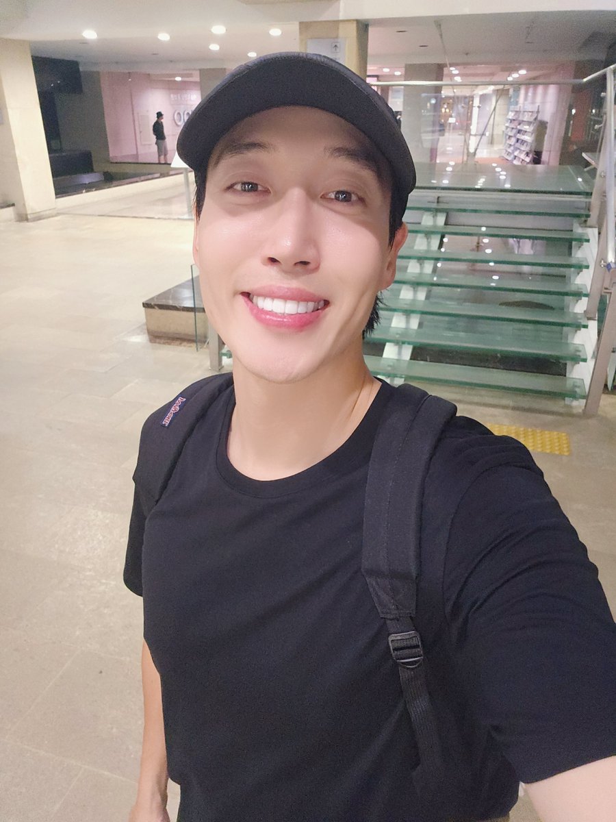 musee_as's tweet photo. #8월_누구보다_빠른_최애_선점 https://t.co/DSDprW21it