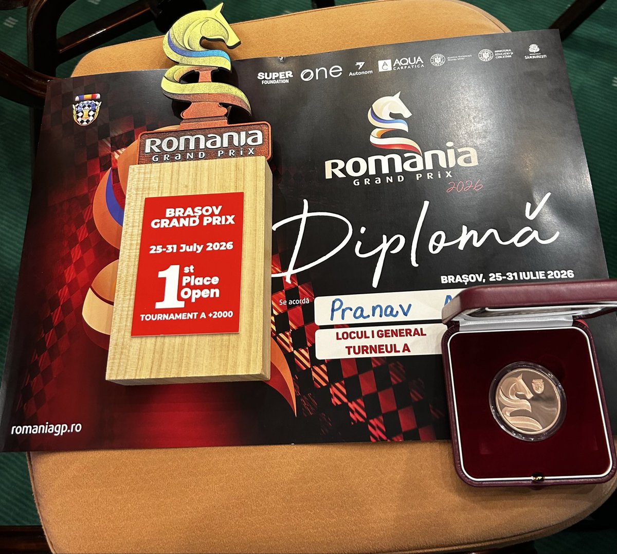 GMPranavAnand's tweet photo. Delighted to have won the Brasov Open in Romania, part of the Romanian Grand Prix circuit. Privileged to have received the winning prize from @vishy64theking at the closing ceremony. https://t.co/cfHb1BDUcW