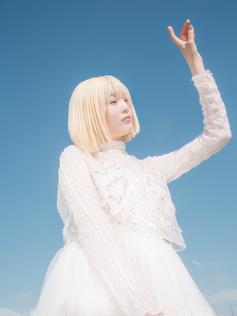 officeGGW_2nd's tweet photo. 【ライバー事業部からのお知らせ】
新たに
シンガーソングライター
パクユナさんの所属が決定いたしました！
@yuna_sing12
(※TikTokのみの所属です)

【#パクユナ】 
#TikTok アカウントのフォローをお願いします！
https://t.co/OIE8oYONvq 

New Release
「向日葵」
https://t.co/wazpYwG6CQ https://t.co/jYlrakhORd