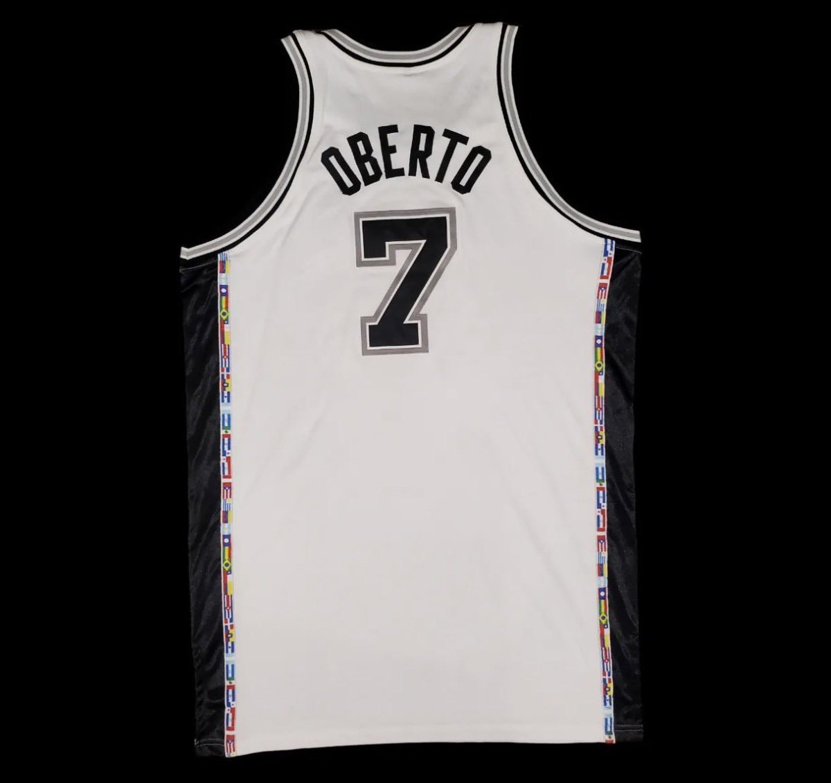 HoopGrids's tweet photo. Bring these back ASAP!!!! https://t.co/VRZaXY5iC4
