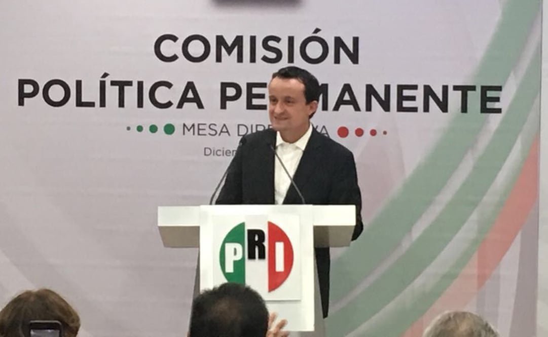 Yesterdays_days's tweet photo. @MartinoliCuri No esperes nada bueno de un político. https://t.co/9Qx5fqnTWI