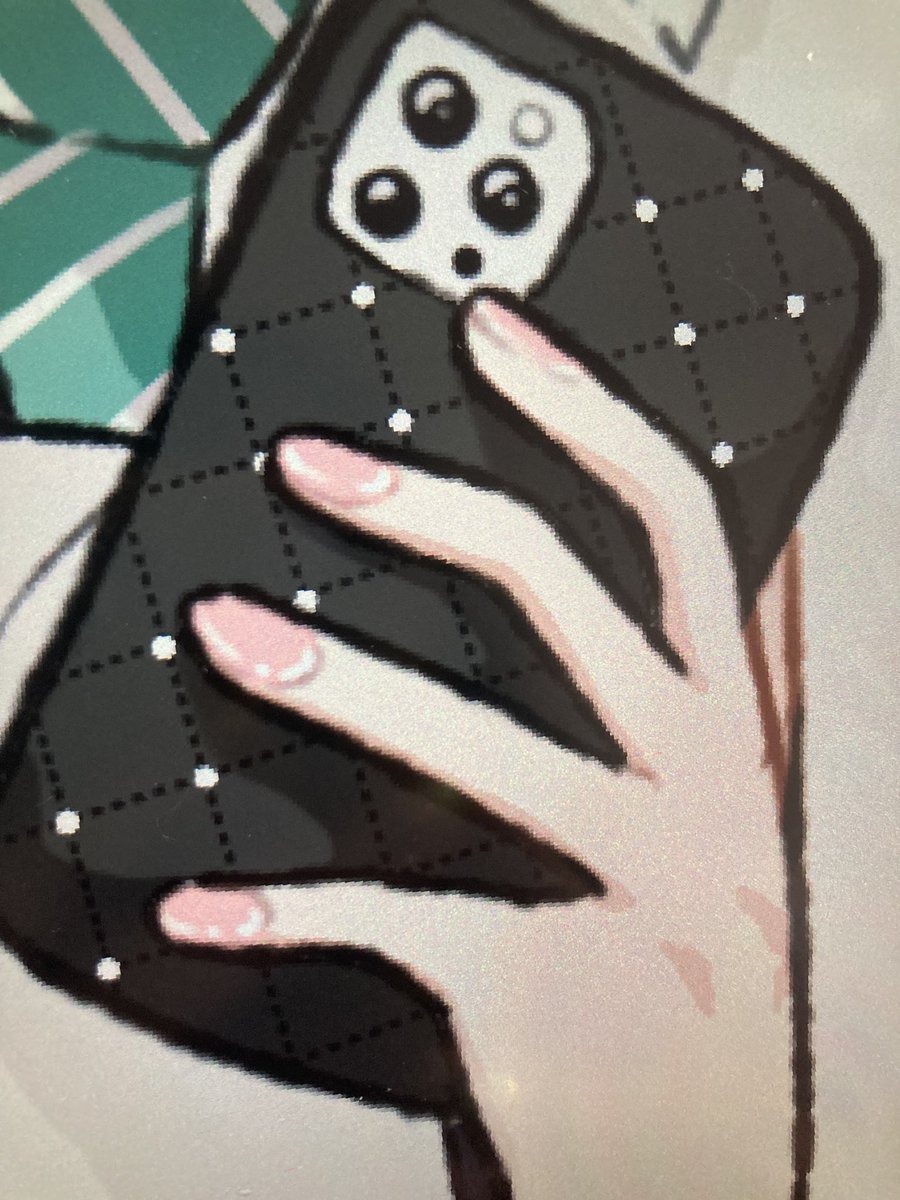 nokeue0's tweet photo. ちゃんとスマホケース描いたけど普通に潰れるよね🎶 https://t.co/03nwR0LkmC