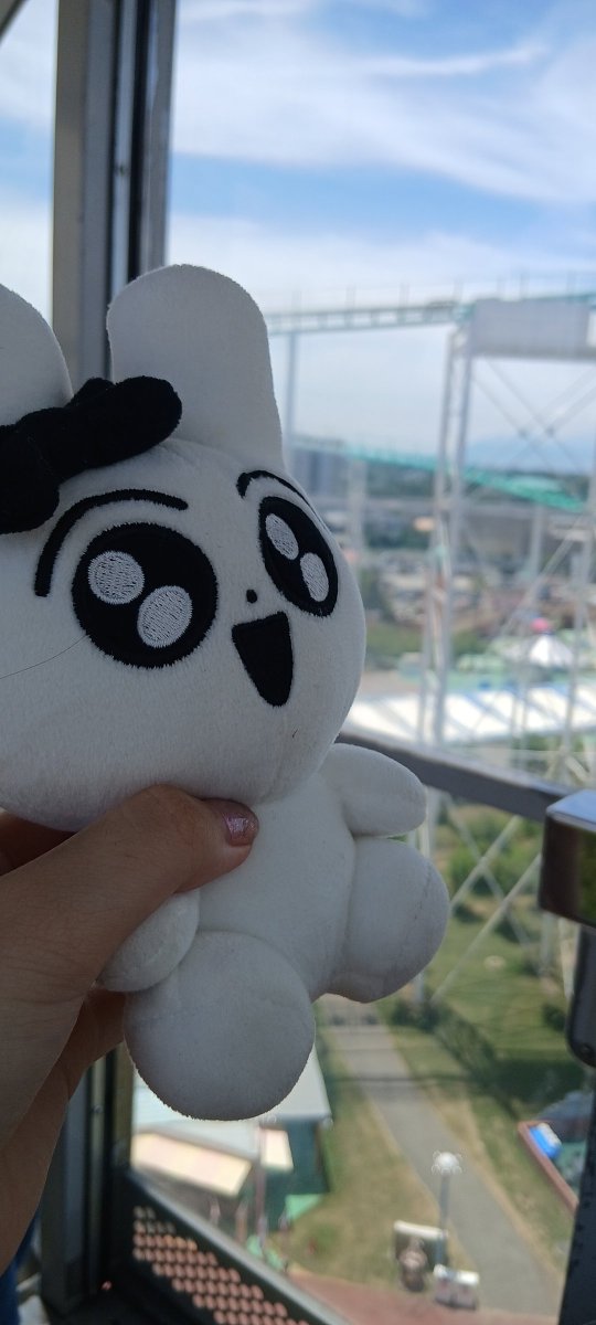 Magaoo_1111's tweet photo. 今とうらぶにお熱してるから盛り下がったらついに帰ってくるよ
これは遊園地に行った時の写真 https://t.co/vzbDAfEpw9