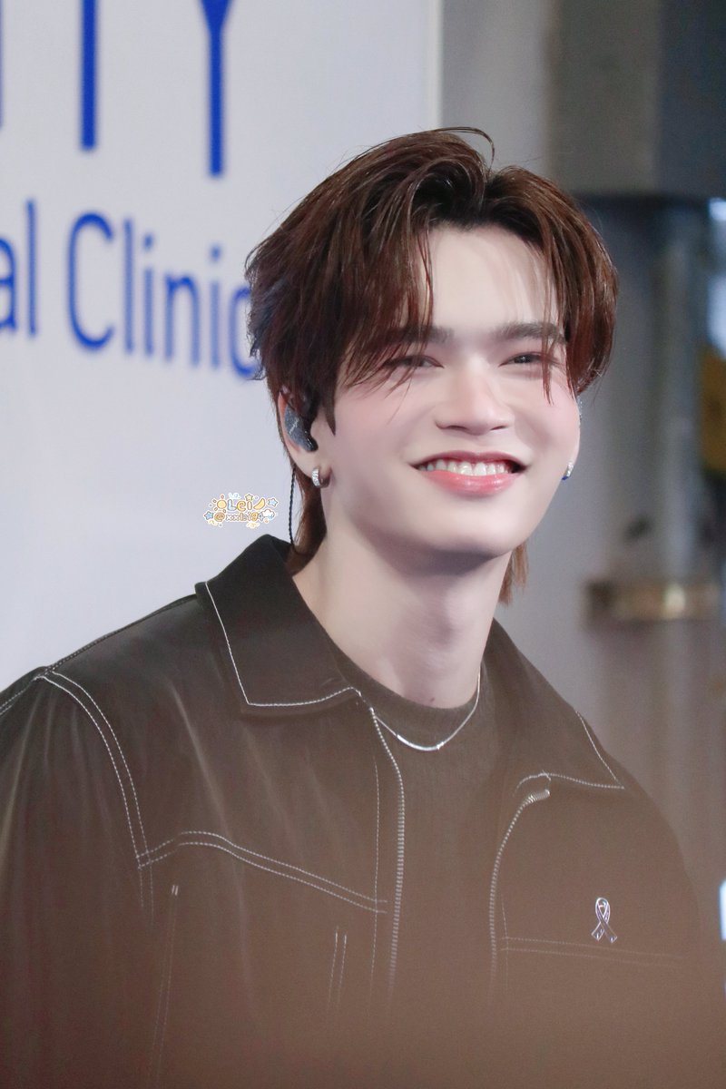 xxlei94's tweet photo. อยากให้ยิ้มเยอะๆ เวลายิ้มเห็นฟันแล้วปากเป็นรูปหัวใจเยย💙 https://t.co/fcHOqLmI4t