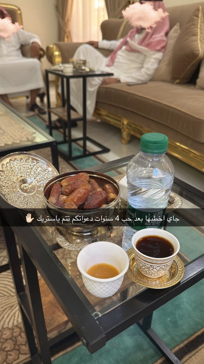 allxjr_'s tweet photo. لو كان غني طيب مستحيل ينرفض الله يعوضه يحزن https://t.co/acatapjU4c