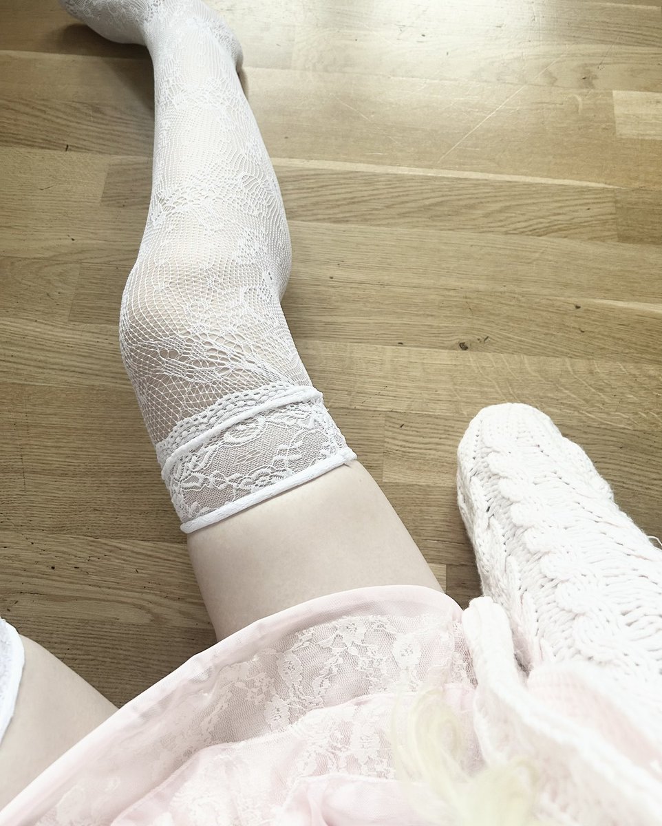 rippeddoll's tweet photo. https://t.co/EH6p1nLnPP