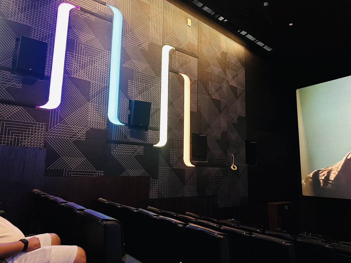 anuvenkat_13's tweet photo. Watched #spiderman at the new &amp; compact #screenkrish @VettriTheatres - premium interiors &amp; seating paired with top quality audio and visual projection! Booking the #loungerseats next time! https://t.co/f9mxxSf4tT