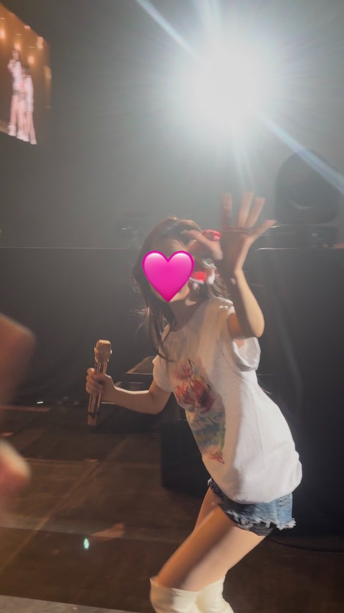 limelight__luv's tweet photo. 20260731 LINK UP 2026

曲が終わりそうで焦ってステージに戻るみゆちゃん💨もう無理かなーって思いながらカメラ向けてたら走りながら手振ってくれてしんだ😭😭だいすき´т ‧̫ т ̀💘💫💭

 #MADEIN #いとみゆの妖精日記 #伊藤美優 #MiU #LINK_UP #Link_Up2026 https://t.co/BYa4RWe0bn