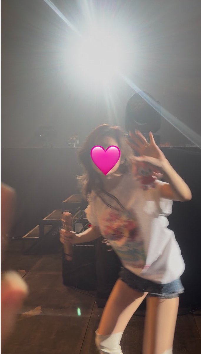 limelight__luv's tweet photo. 20260731 LINK UP 2026

曲が終わりそうで焦ってステージに戻るみゆちゃん💨もう無理かなーって思いながらカメラ向けてたら走りながら手振ってくれてしんだ😭😭だいすき´т ‧̫ т ̀💘💫💭

 #MADEIN #いとみゆの妖精日記 #伊藤美優 #MiU #LINK_UP #Link_Up2026 https://t.co/BYa4RWe0bn
