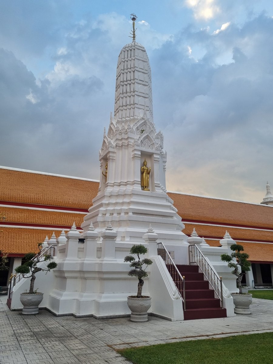 WorldAnimox's tweet photo. NUEVA PUBLICACIÓN EN WORLDANIMOX:
Los Templos de Bangkok parte 4/16 (Viaja 28 días por Tailandia del 3 al 30 de diciembre del 2025 parte 15/93)
https://t.co/1mbhieTunw
#Bangkok #Tailandia #Viajar #turismo #worldanimox #viaje #templos #buda #Thailand https://t.co/QpmJejnCWz