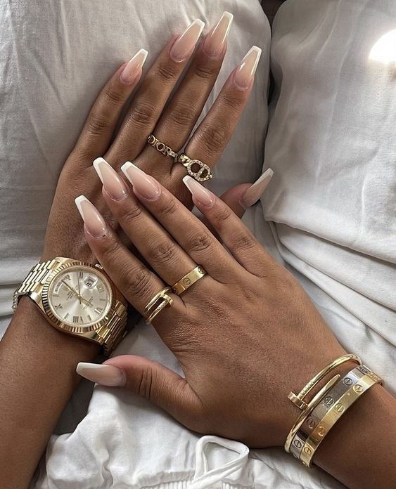 christo34036850's tweet photo. #tatler #ClassyStyle #FashionInspo #ElegantStyle #ChicLook #Fashionista #frockingFabulous #royals ๐ซง #elle #vogue https://t.co/SJQEkAmFfw