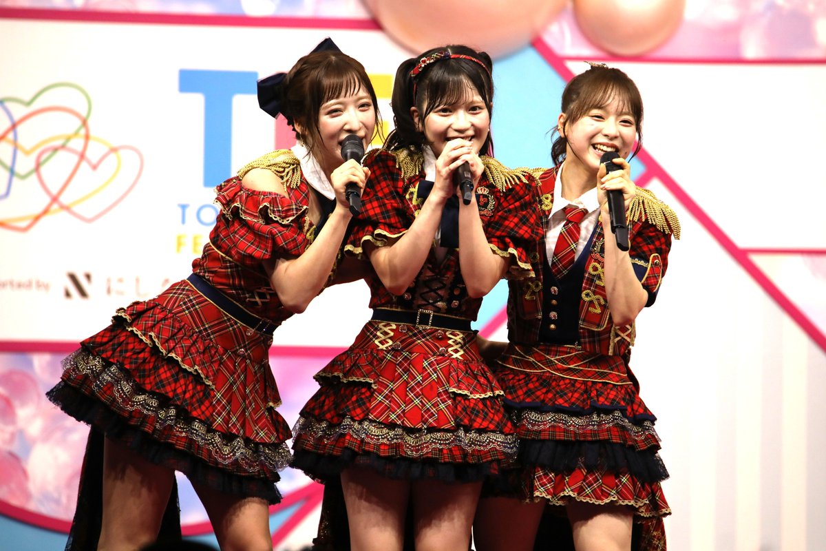 MusicCultureinf's tweet photo. AKB48 秋山由奈、小栗有以、川村結衣、倉野尾成美、佐藤綺星、千葉恵里、八木愛月、山内瑞葵　
TIF2026出演！真夏の9曲全力パフォーマンスで魅了！ 
🔗https://t.co/XkPjGxh6ZN 

#秋山由奈 #小栗有以 #川村結衣 #倉野尾成美 #佐藤綺星 #千葉恵里 #八木愛月 #山内瑞葵 https://t.co/8s9Yolw4Ga
