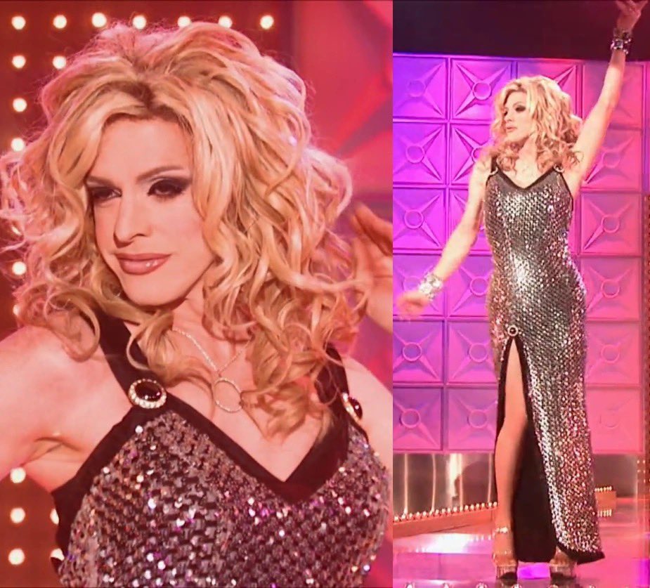 superstar_finky's tweet photo. damn pandora LOVED that wig😭😭😭 https://t.co/CHH5YMBVln